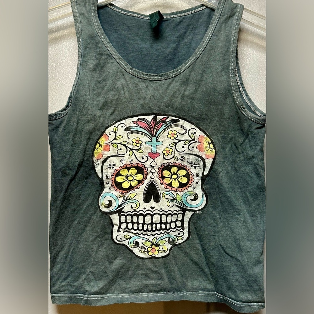 3/$10 bundle deal** Ladies Small Tank Top euro M Sugar Skull sleeveless shirt